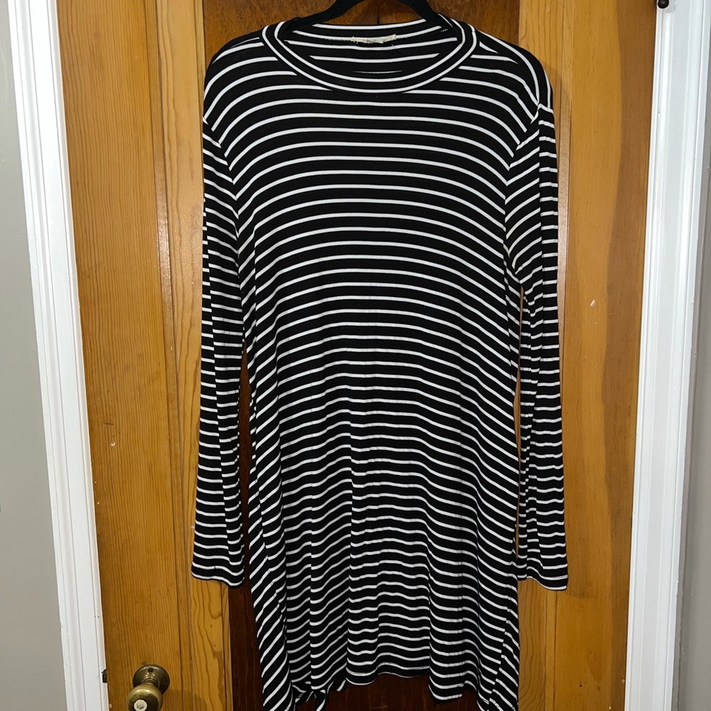 Miami Black and White Striped Long Sleeve Dress